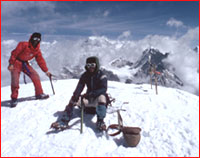 Climbers on the Mera Peak summit 